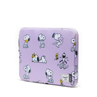 HERSCHEL X PEANUTS ANCHOR 14 INCH SLEEVE